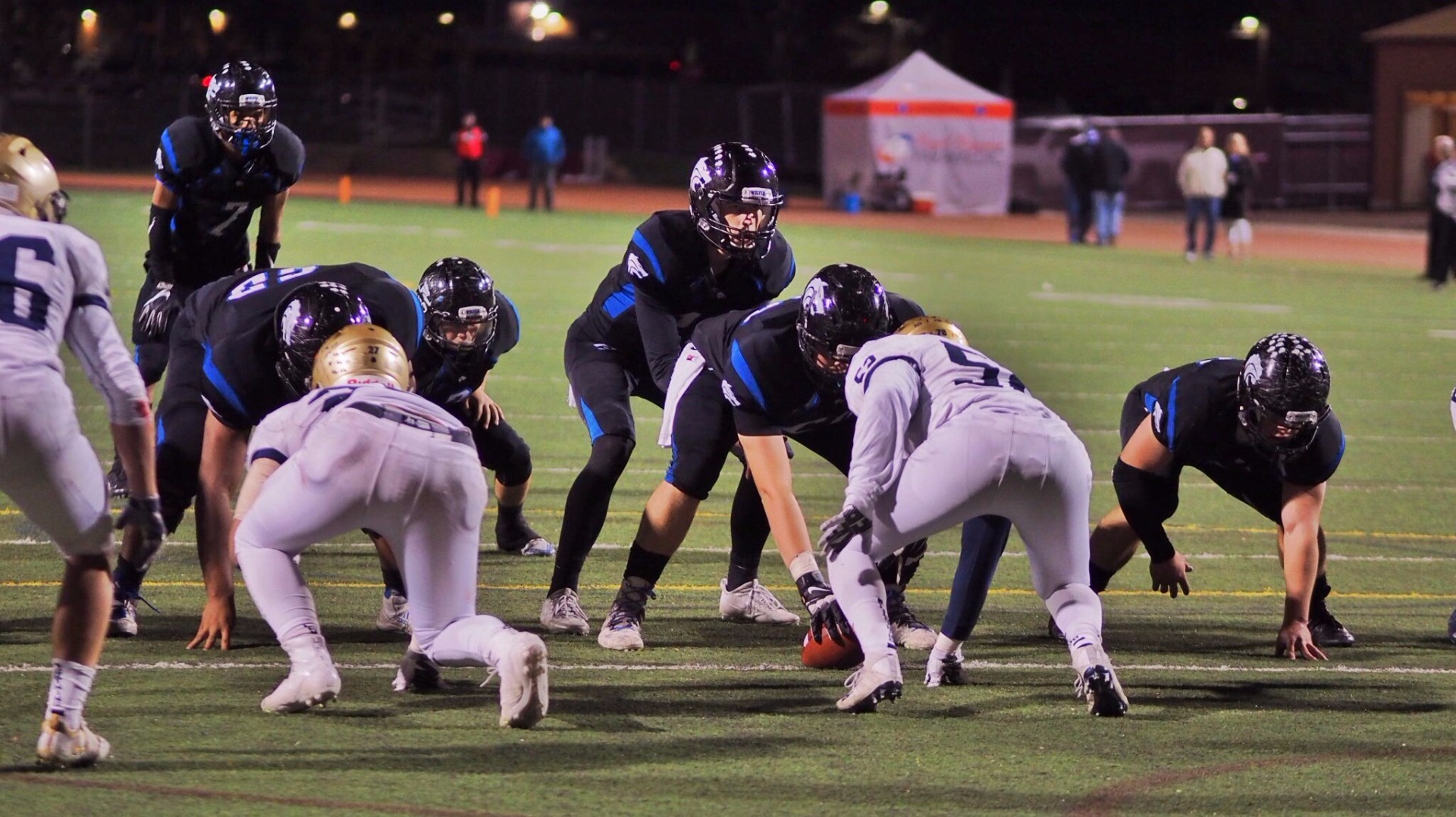 No. 6 Grandview football rolls past Legacy in 5A playoffs, sets up